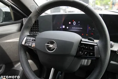 Car image 34