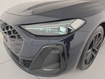 Car image 40