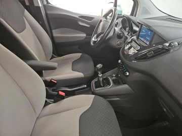 Car image 23