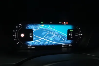 Car image 32