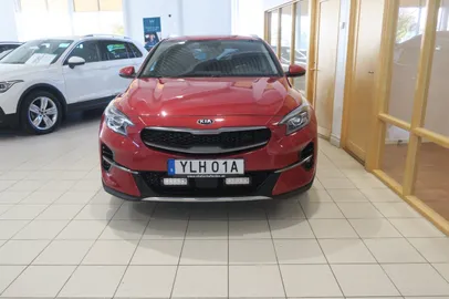Car image 2