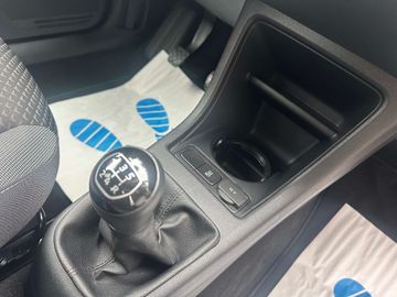 Car image 36