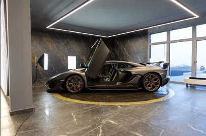Car image 5