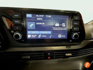 Car image 19