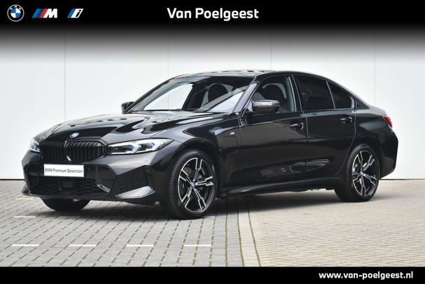 BMW 320e M Sport 150 kW image number 1