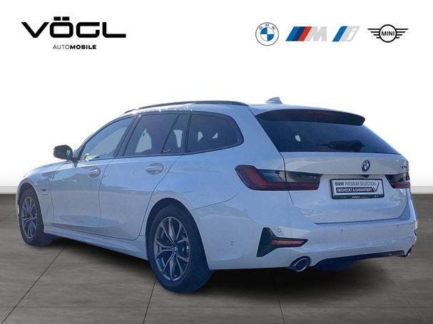 BMW 320 e Touring Sport Line 150 kW image number 3