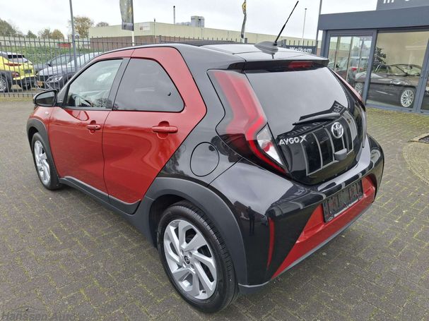 Toyota Aygo X 1.0 VVT-i 53 kW image number 4