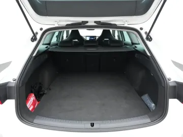 Car image 36