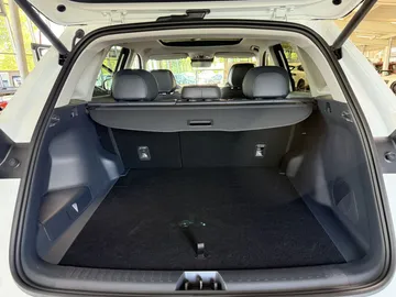 Car image 35