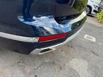 Car image 32