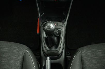 Car image 30