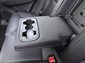 Car image 47
