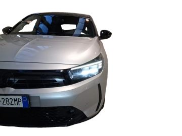 Car image 16
