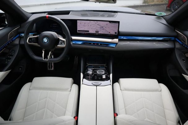 BMW i5 440 kW image number 19