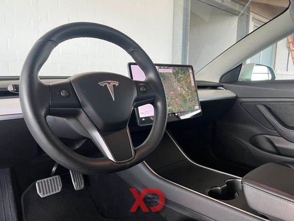 Tesla Model 3 Long Range AWD 358 kW image number 11