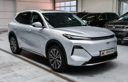 Car image 2