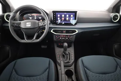 Car image 30