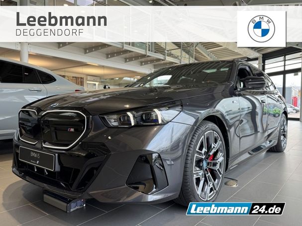 BMW i5 M60 442 kW image number 2