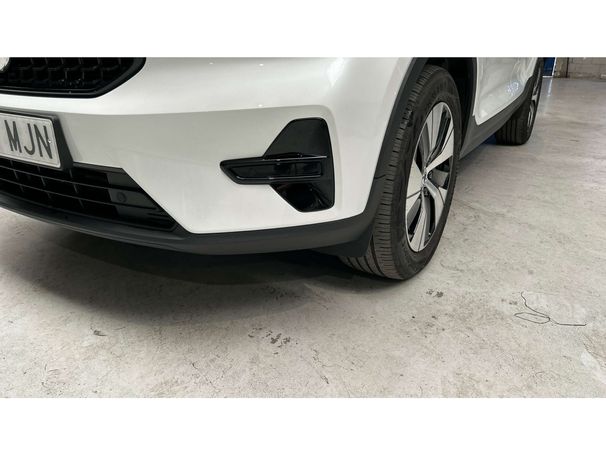 Volvo XC40 Recharge T4 Plus Dark 155 kW image number 32