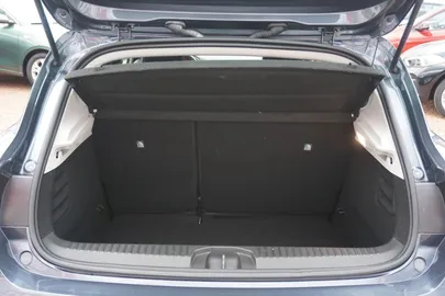 Car image 33