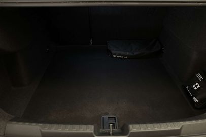 Car image 38