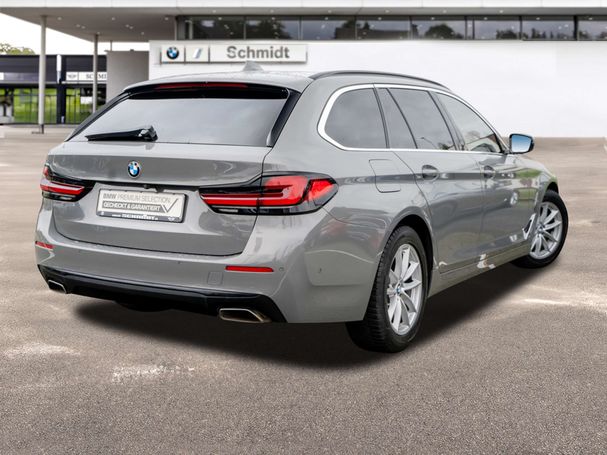 BMW 530d Touring xDrive 210 kW image number 2