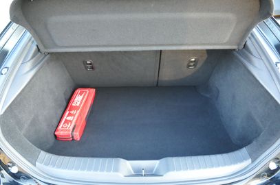 Car image 31