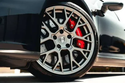 Car image 25