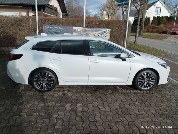 Toyota Corolla 1.8 Hybrid Touring Sports 103 kW image number 6