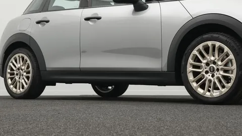Car image 22