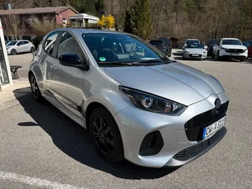 Car image 3