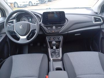 Car image 10