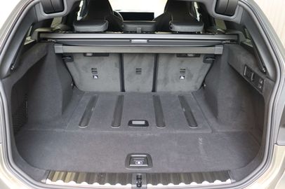 Car image 36