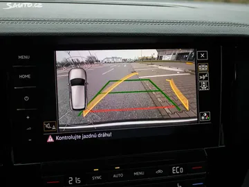 Car image 30