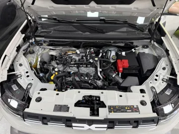 Car image 33