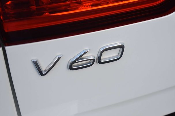 Volvo V60 Cross Country AWD B5 184 kW image number 31