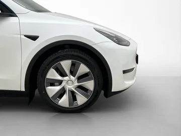 Car image 34