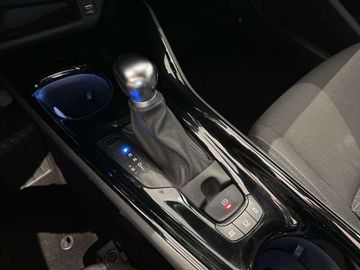 Car image 15