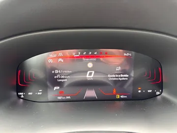 Car image 35