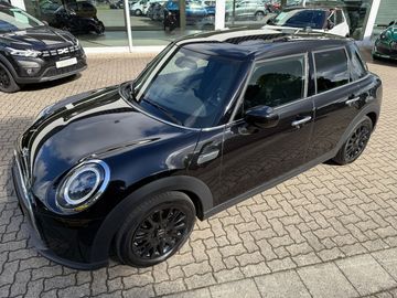 Car image 28