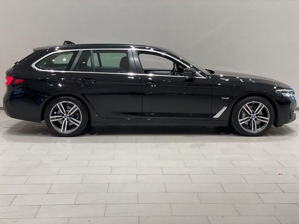 BMW 530i Touring xDrive 185 kW image number 3