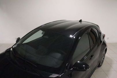 Car image 37