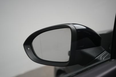 Car image 39