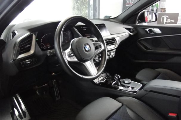 BMW 118i 100 kW image number 20