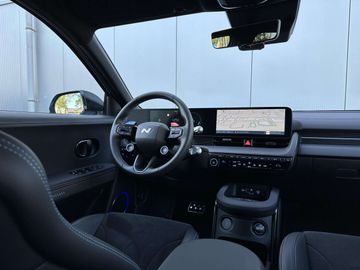 Car image 32