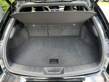 Car image 37