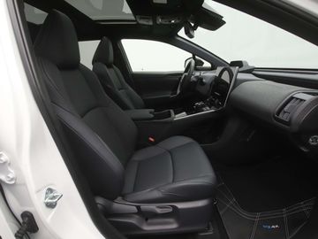 Car image 23