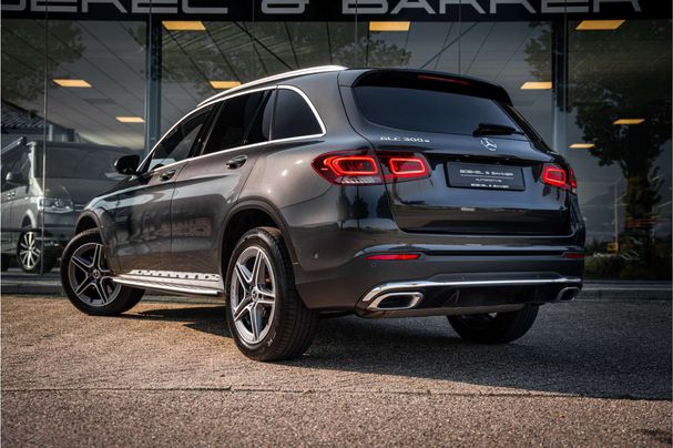 Mercedes-Benz GLC 300 e 4Matic 235 kW image number 2