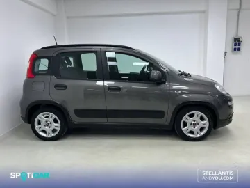 Car image 5