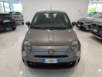 Car image 3